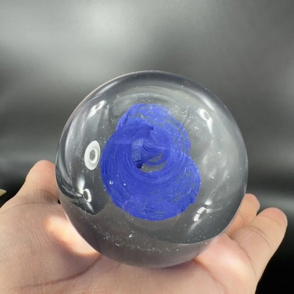 Round Art Glass Paperweight Figure Clear With‎ Cobalt Blue Spiral Swirl Center